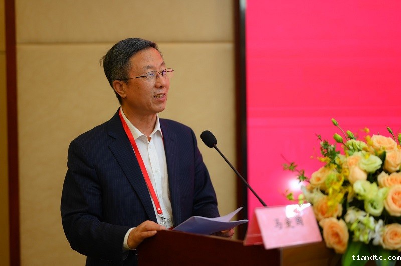 哪里可以看免费足球比赛直播马爱国常务副理事长主持会议.jpg 哪里可以看免费足球比赛直播马爱国常务副理事长主持会议.jpg